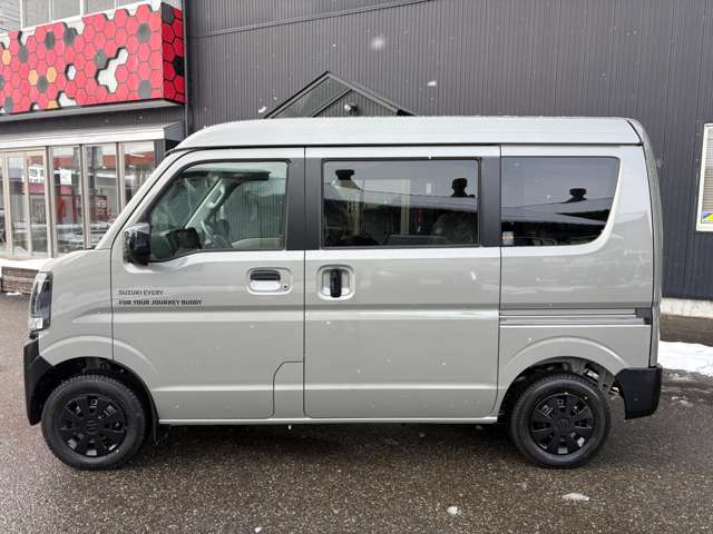 Suzuki Every 12