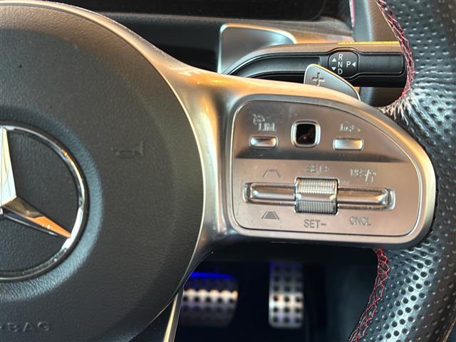 Mercedes-Benz GLB 11