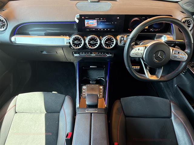 Mercedes-Benz GLB 7