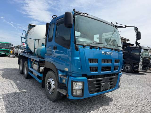 Isuzu Giga 2