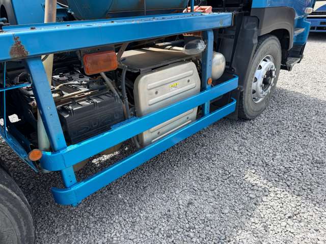 Isuzu Giga 10