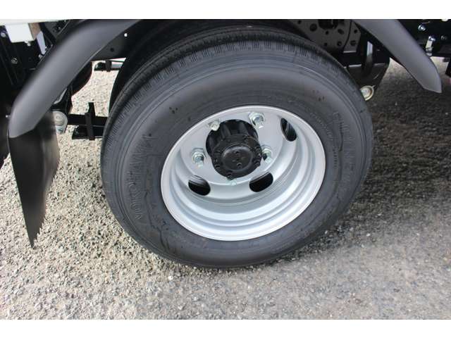 Mitsubishi Fuso Canter 7
