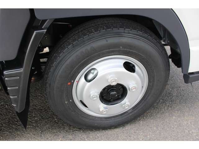Mitsubishi Fuso Canter 8
