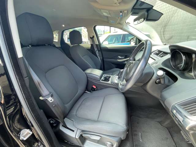 Jaguar E-Pace 7