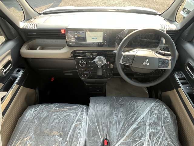 Mitsubishi Delica Mini 11
