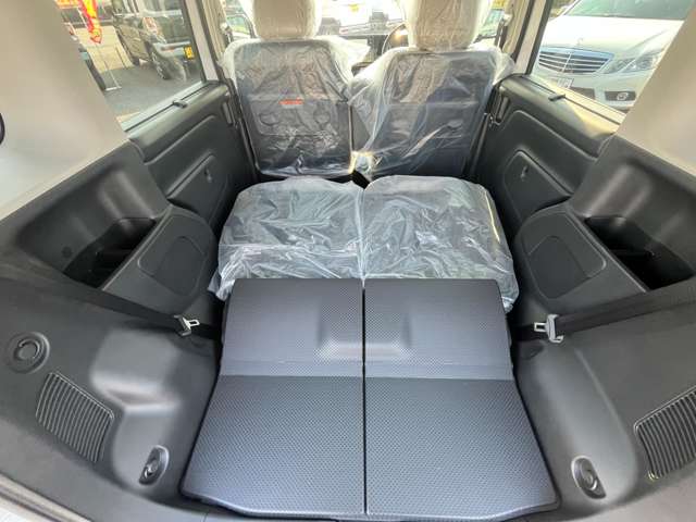Mitsubishi Delica Mini 6