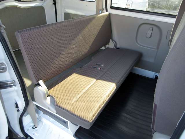 Suzuki Every 12