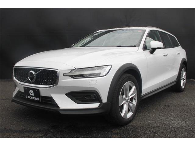 Volvo V60 Cross Country 5