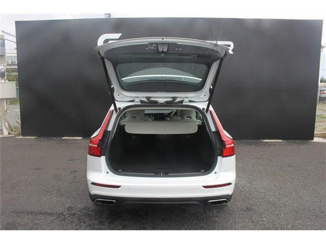 Volvo V60 Cross Country 9