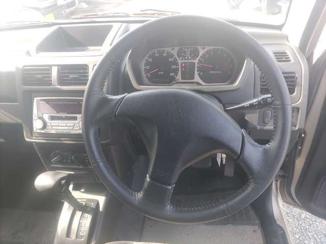 Mitsubishi Pajero Mini 11