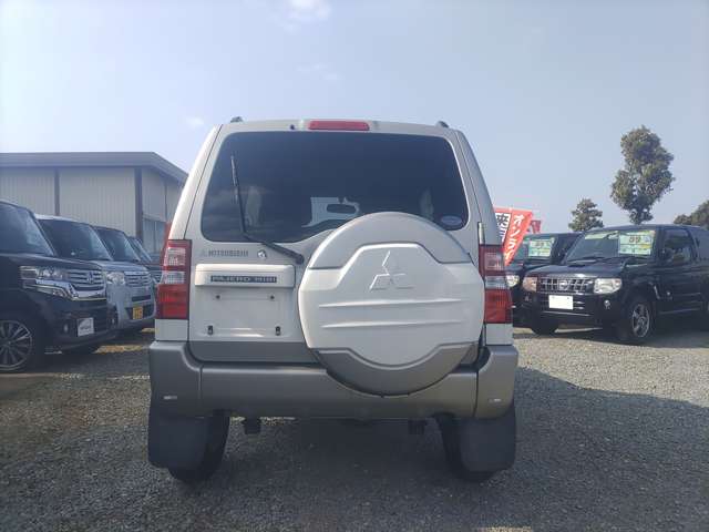 Mitsubishi Pajero Mini 6