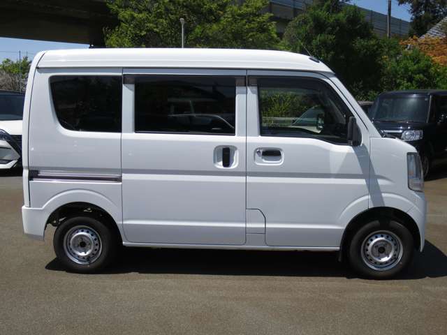 Nissan NV100 Clipper 5
