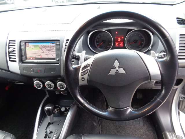 Mitsubishi Outlander 12