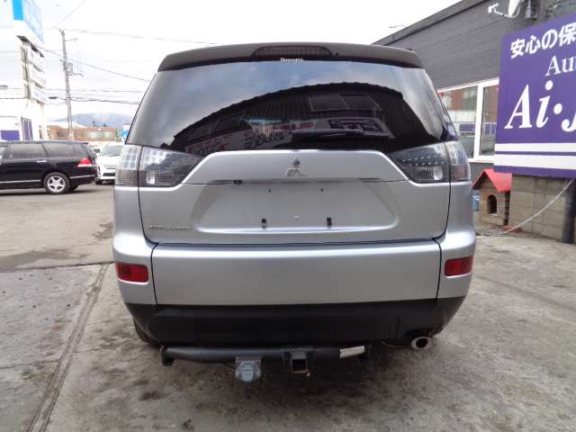 Mitsubishi Outlander 6