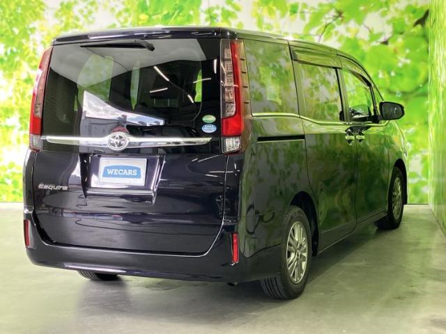 Toyota Esquire 5