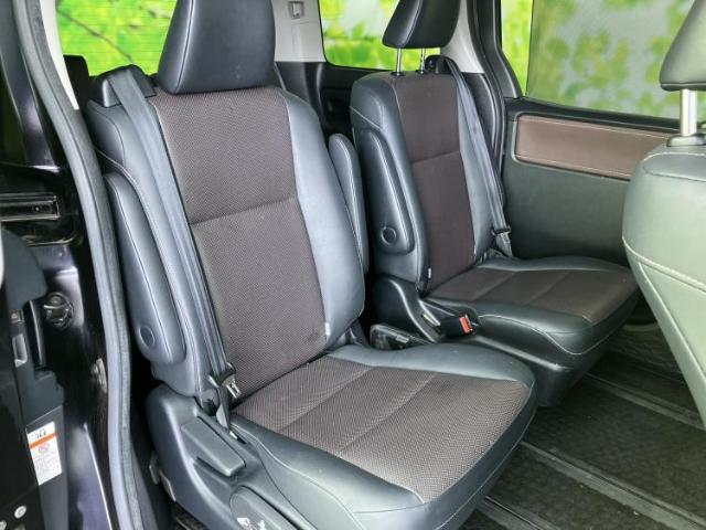 Toyota Esquire 6