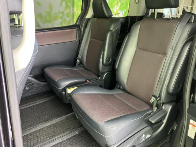 Toyota Esquire 9