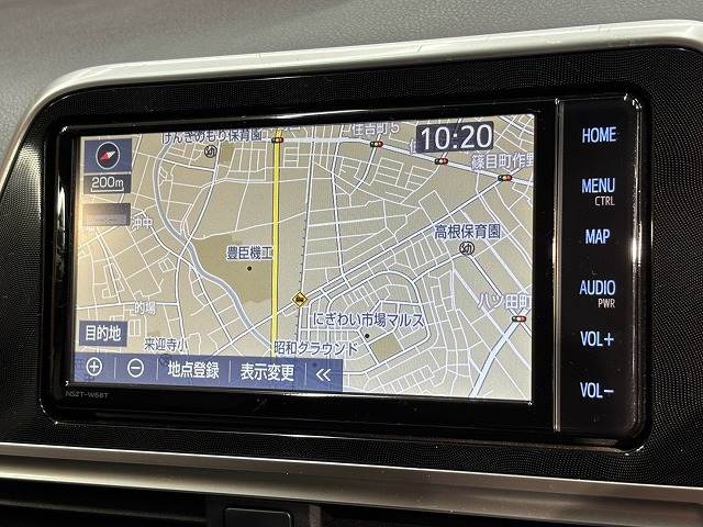 Toyota Sienta 3