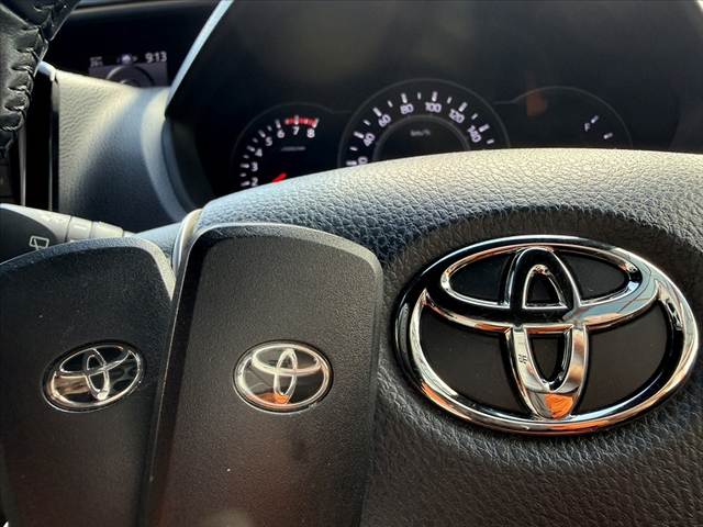 Toyota Voxy 7