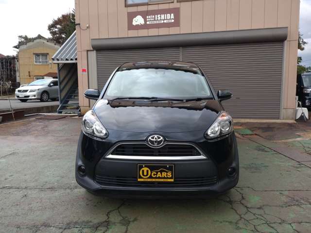 Toyota Sienta 11