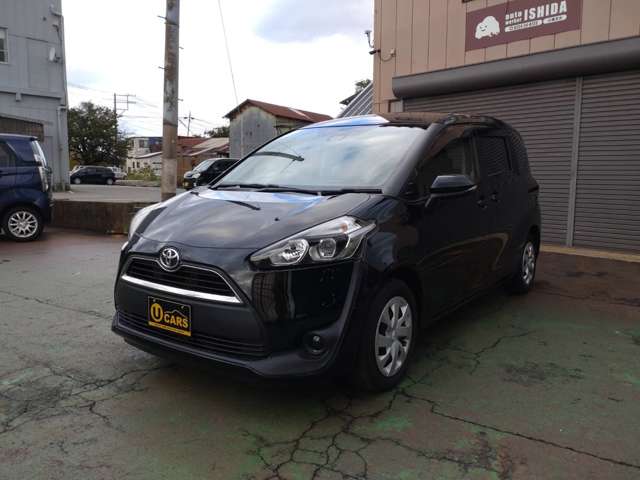 Toyota Sienta 10