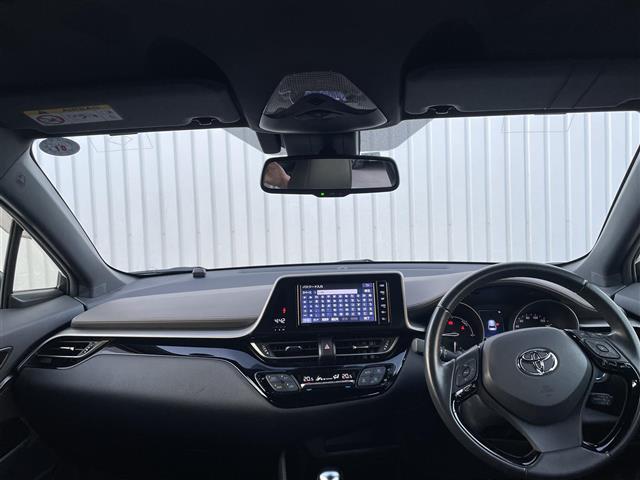 Toyota C-HR 8