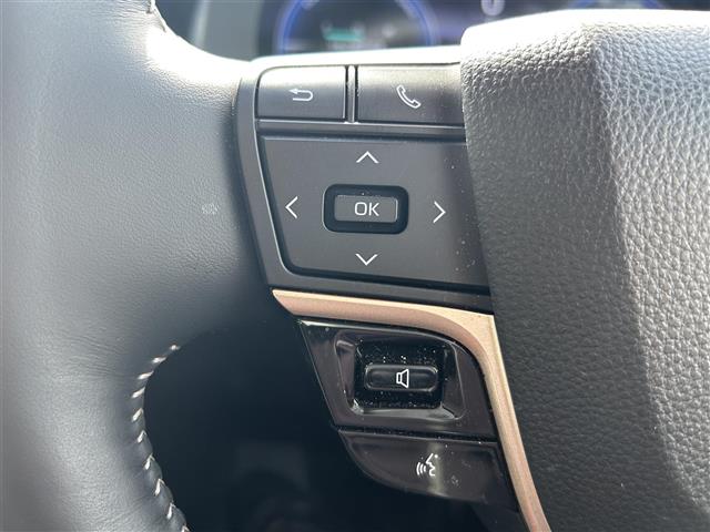 Toyota Crown Sport 11