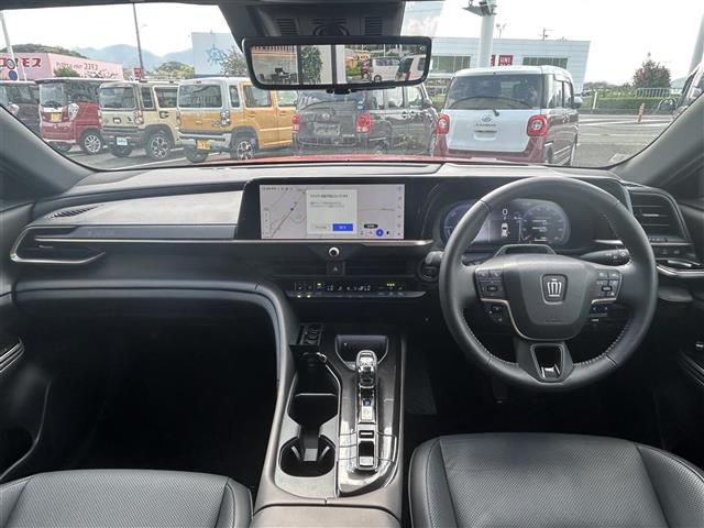 Toyota Crown Sport 2