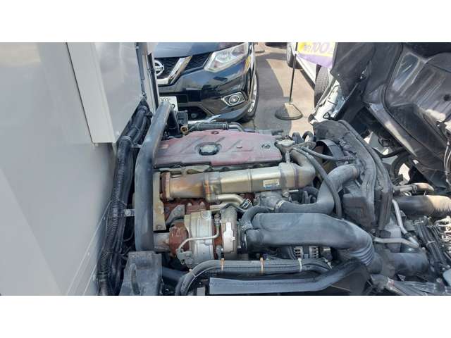 Hino Dutro 11