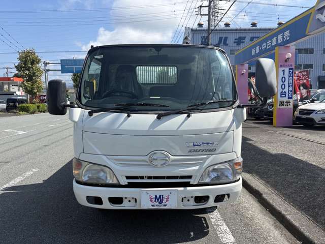 Hino Dutro 2
