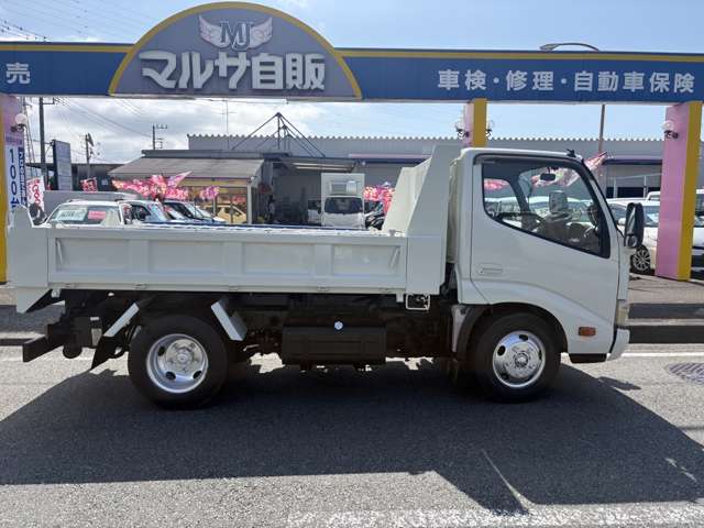 Hino Dutro 7