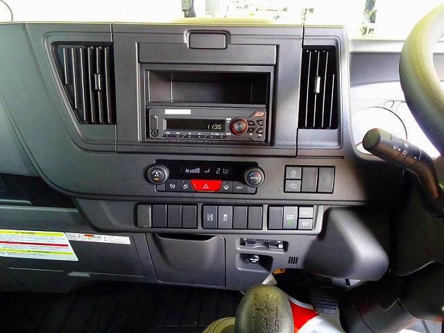 Isuzu Elf 11