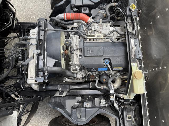Mitsubishi Fuso Canter 9