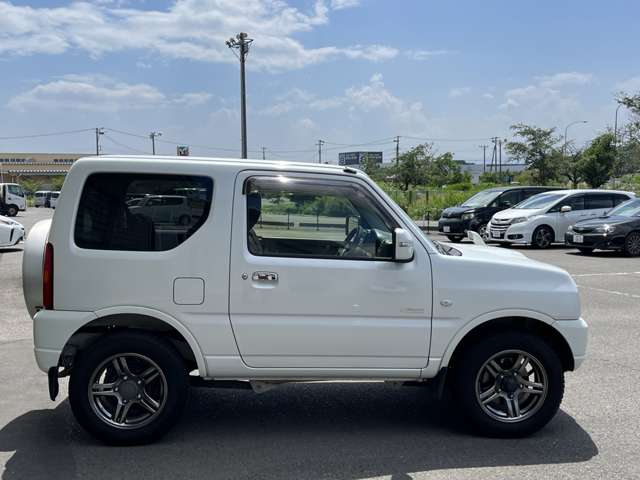 Suzuki Jimny 4