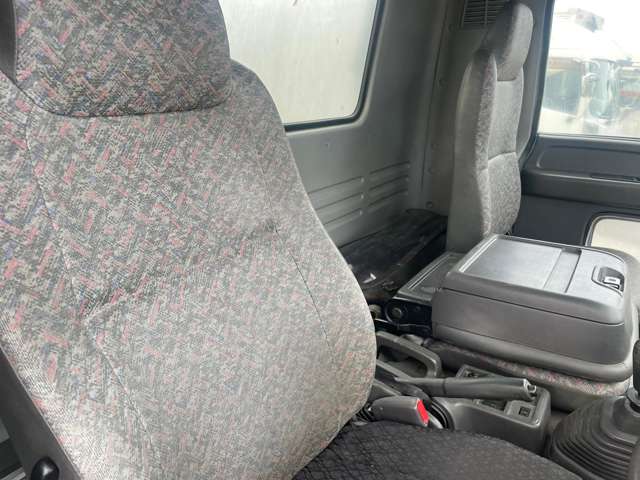 Isuzu Forward 12