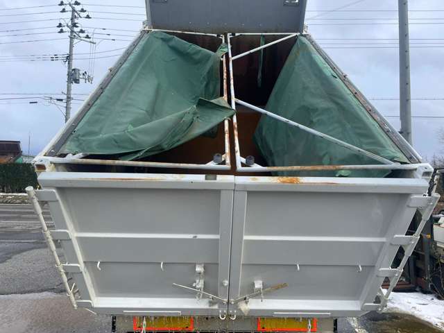Isuzu Forward 4