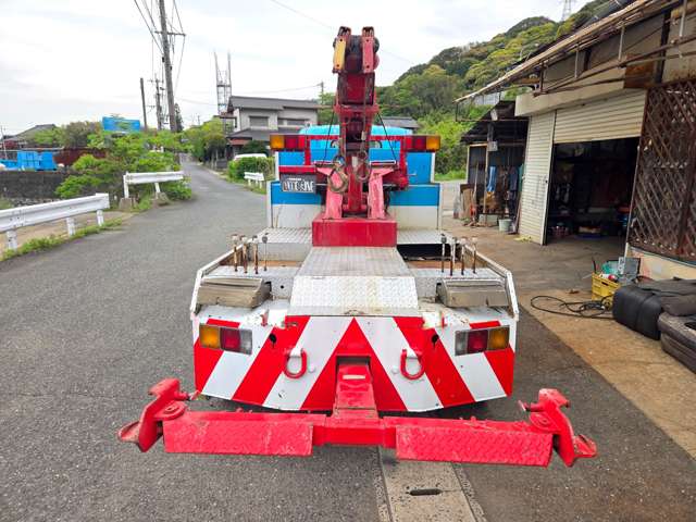 Mitsubishi Fuso Canter 7
