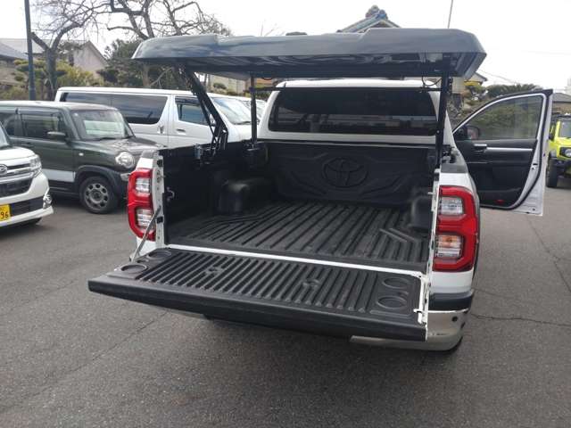 Toyota Hilux 12