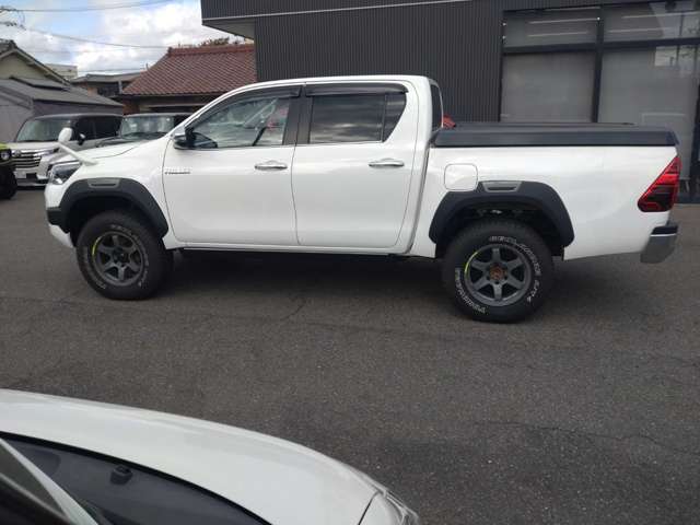 Toyota Hilux 4