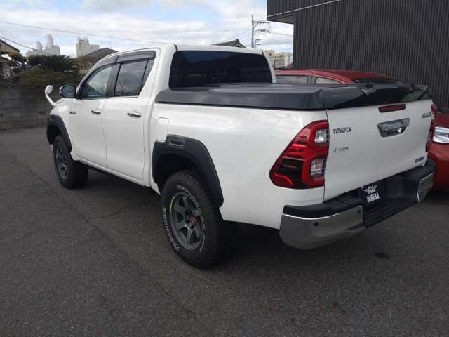 Toyota Hilux 6