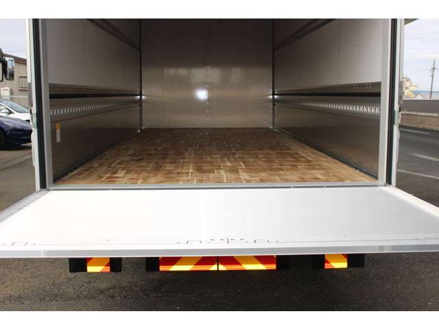 Mitsubishi Fuso Fighter 11
