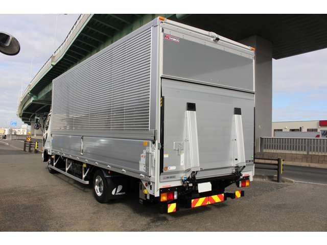 Mitsubishi Fuso Fighter 4