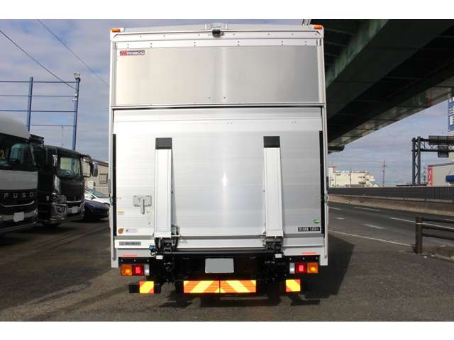 Mitsubishi Fuso Fighter 5