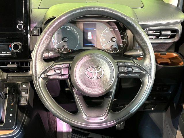 Toyota Sienta 12