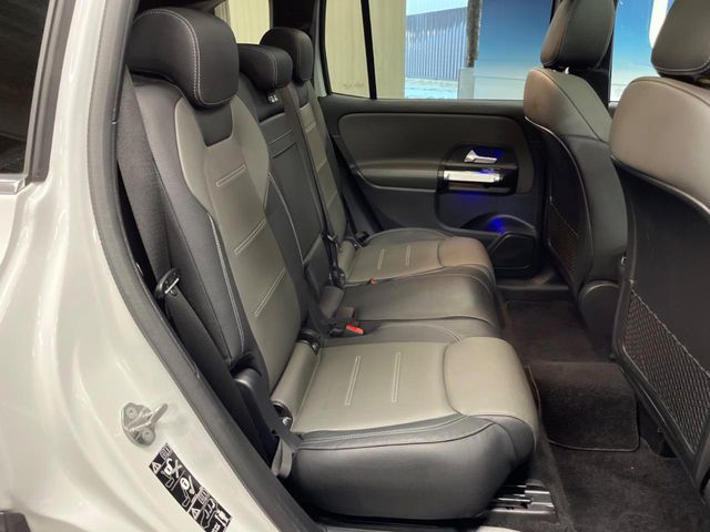 Mercedes-Benz GLB 10