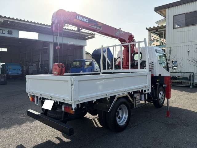 Hino Dutro 5