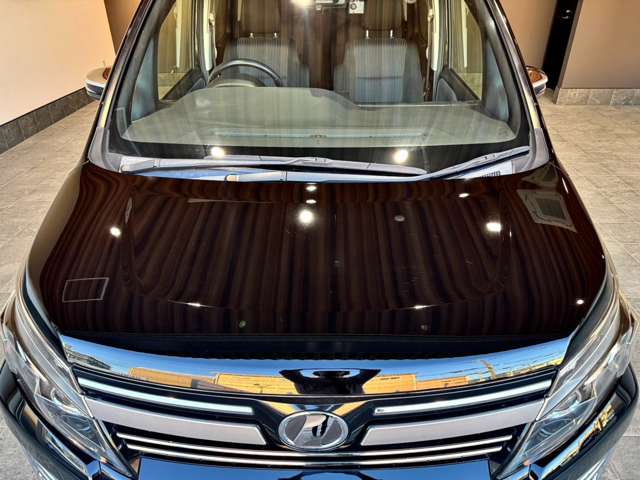 Toyota Voxy 11