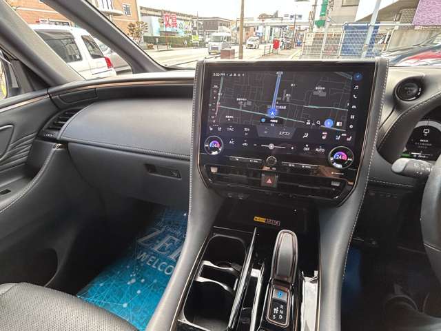 Toyota Vellfire 9