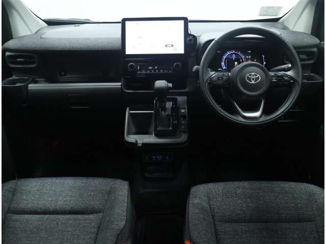 Toyota Sienta 3