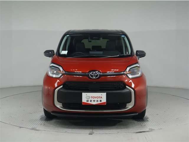 Toyota Sienta 7